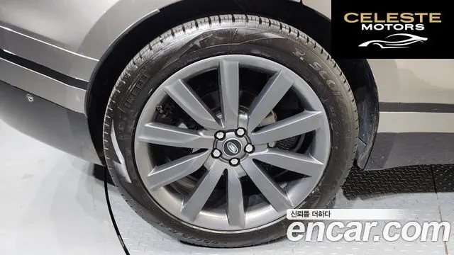 LAND ROVER Range Rover Velar 3.0 D300 R-Dynamic HSE 2019 — photo 4 sur 35