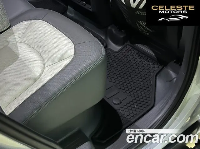 LAND ROVER Defender (L663) 110 D300 X-Dynamic HSE 2024 — photo 15 sur 24