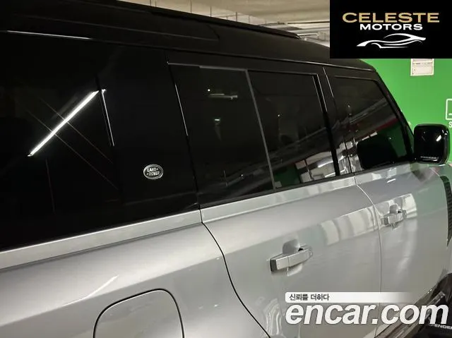LAND ROVER Defender (L663) 110 D300 X-Dynamic HSE 2024 — photo 2 sur 24