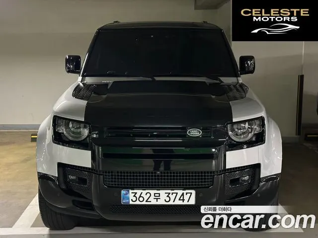 LAND ROVER Defender (L663) 110 D300 X-Dynamic HSE 2024 — photo 3 sur 24