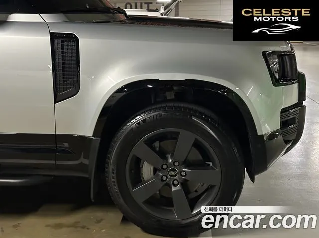 LAND ROVER Defender (L663) 110 D300 X-Dynamic HSE 2024 — photo 5 sur 24