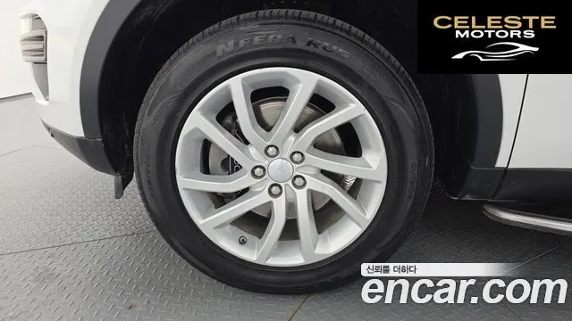 LAND ROVER Discovery Sport 2.0 TD4 SE 2017 — photo 4 sur 36