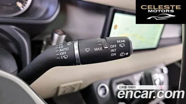 LAND ROVER Defender (L663) 110 P300 X-Dynamic SE 2023 — photo 27 sur 33