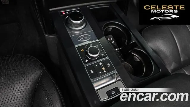 LAND ROVER Discovery 5 2.0 SD4 SE 2019 — photo 12 sur 36