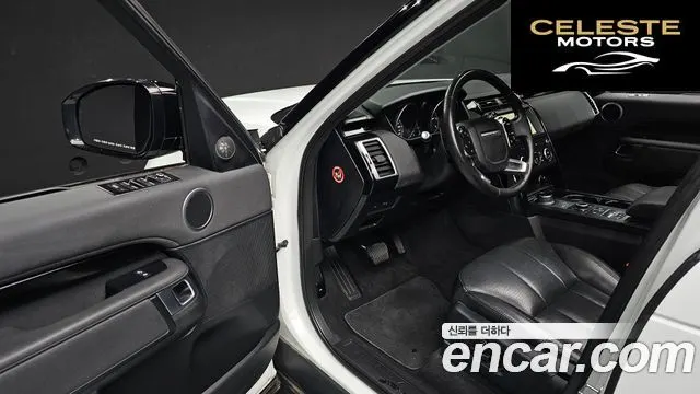 LAND ROVER Discovery 5 2.0 SD4 SE 2019 — photo 13 sur 36