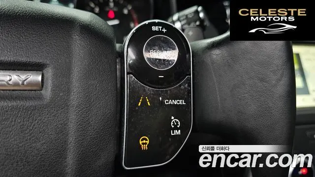 LAND ROVER Discovery 5 2.0 SD4 SE 2019 — photo 28 sur 36