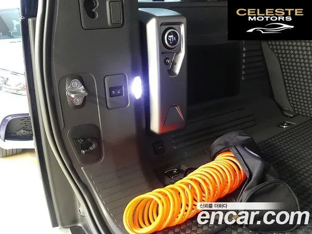 LAND ROVER Defender (L663) 110 D300 HSE 2023 — photo 11 sur 26