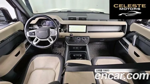 LAND ROVER Defender (L663) 110 P300 X-Dynamic SE 2023 — photo 10 sur 33