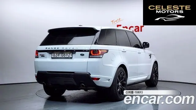 LAND ROVER Range Rover Sport 23.0 SDV6 AB Dynamic 2016 — photo 2 sur 26