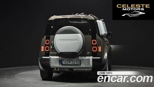 LAND ROVER Defender (L663) 110 D250 SE 2023 — photo 4 sur 20