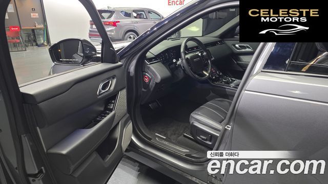 LAND ROVER Range Rover Velar 3.0 D300 R-Dynamic SE 2019 — photo 13 sur 33