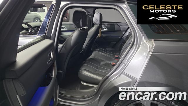 LAND ROVER Range Rover Velar 3.0 D300 R-Dynamic SE 2019 — photo 17 sur 33