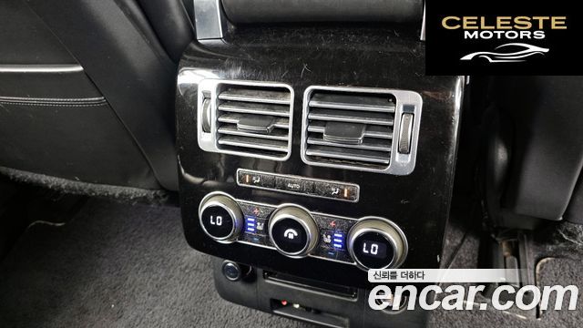 LAND ROVER Range Rover 44.4 SDV8 AB 2014 — photo 19 sur 26