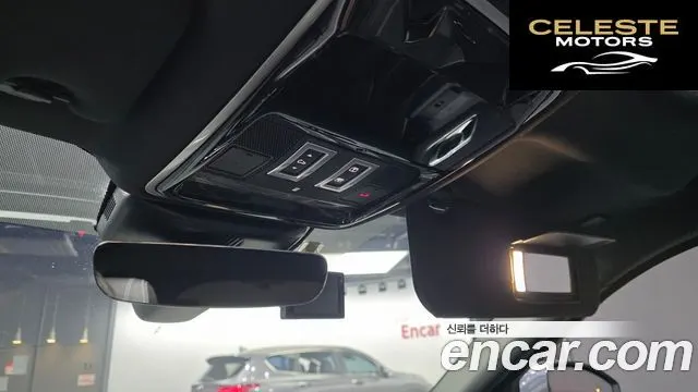 LAND ROVER Range Rover Velar 3.0 D300 R-Dynamic SE 2019 — photo 30 sur 33