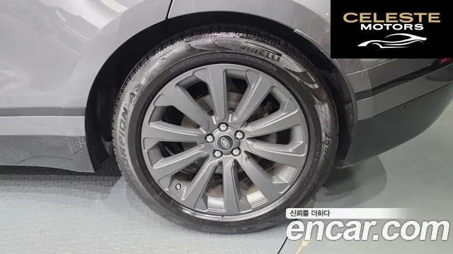 LAND ROVER Range Rover Velar 3.0 D300 R-Dynamic SE 2019 — photo 7 sur 33