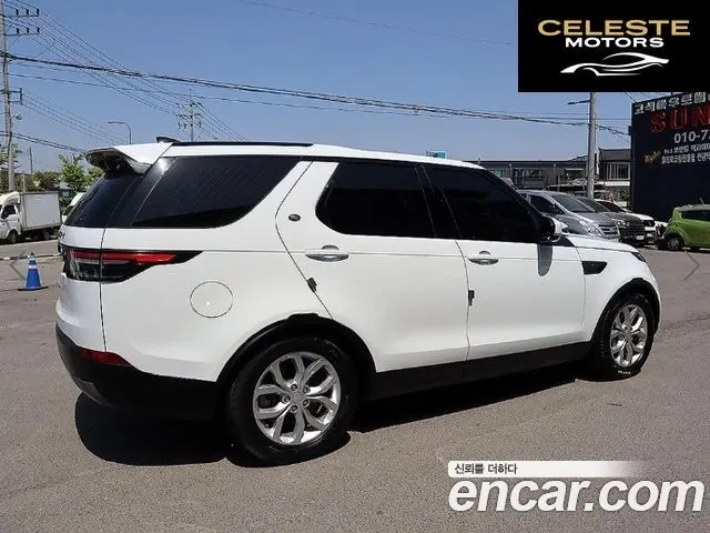 LAND ROVER Discovery 5 3.0 SD6 SE 2019 — photo 3 sur 26