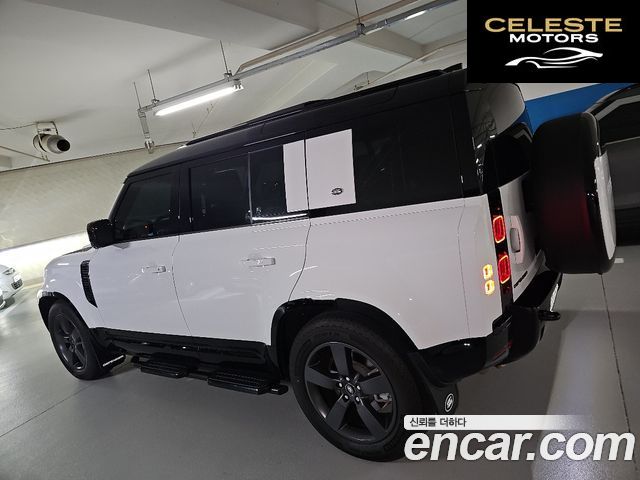 LAND ROVER Defender (L663) 110 D300 X-Dynamic HSE 2025 — photo 11 sur 20