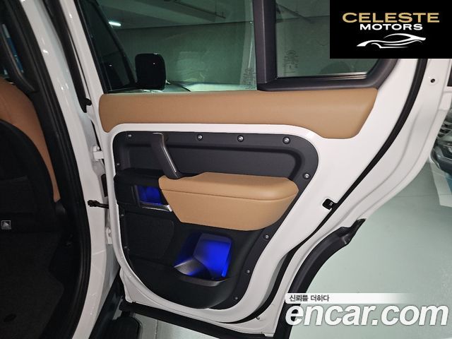 LAND ROVER Defender (L663) 110 D300 X-Dynamic HSE 2025 — photo 19 sur 20