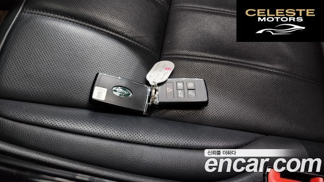 LAND ROVER Range Rover Evoque 2P250 SE 2022 — photo 15 sur 20