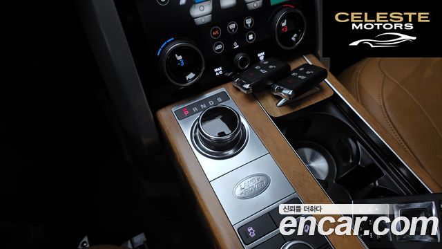 LAND ROVER Range Rover 44.4 SDV8 AB LWB 2019 — photo 12 sur 43