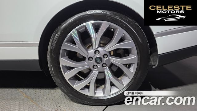 LAND ROVER Range Rover 44.4 SDV8 AB LWB 2019 — photo 7 sur 43