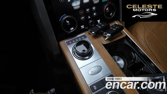 LAND ROVER Range Rover 44.4 SDV8 AB LWB 2019 — photo 12 sur 43