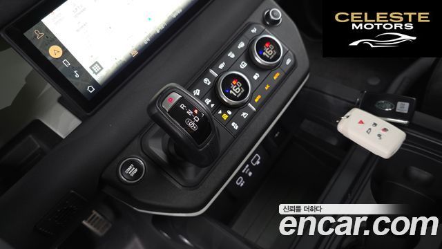 LAND ROVER Defender (L663) 110 D240 SE 2020 — photo 11 sur 33