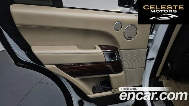 LAND ROVER Range Rover 44.4 SDV8 Vogue SE 2016 — photo 14 sur 36