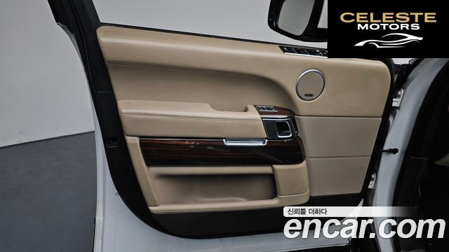 LAND ROVER Range Rover 44.4 SDV8 Vogue SE 2016 — photo 13 sur 36