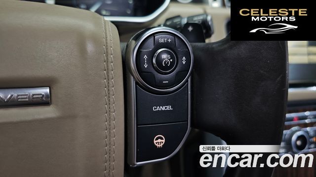 LAND ROVER Range Rover 44.4 SDV8 Vogue SE 2016 — photo 32 sur 36