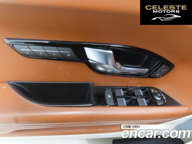 LAND ROVER Range Rover Evoque 2.0 Si4 2012 — photo 9 sur 26