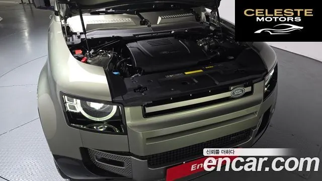 LAND ROVER Defender (L663) 110 P300 X-Dynamic SE 2023 — photo 5 sur 36