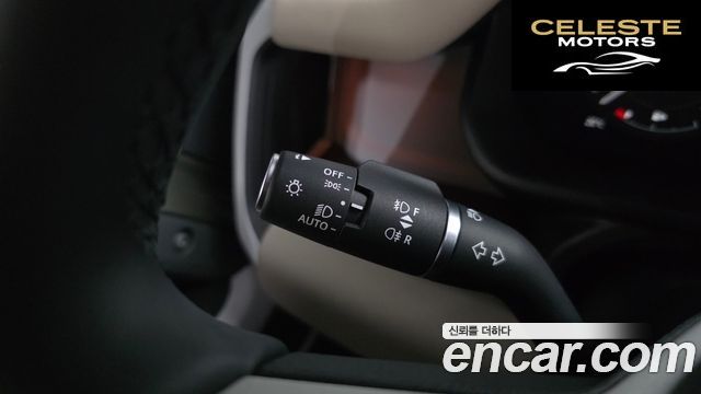 LAND ROVER Defender (L663) 110 P300 X-Dynamic SE 2023 — photo 34 sur 36