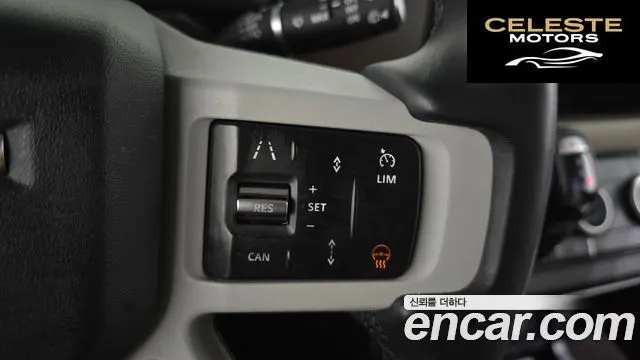 LAND ROVER Defender (L663) 110 D250 SE 2023 — photo 24 sur 32