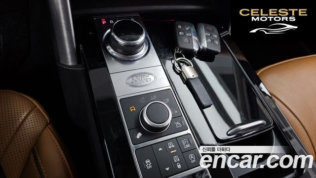 LAND ROVER Discovery 5 3.0 TD6 HSE Luxury 2017 — photo 9 sur 20