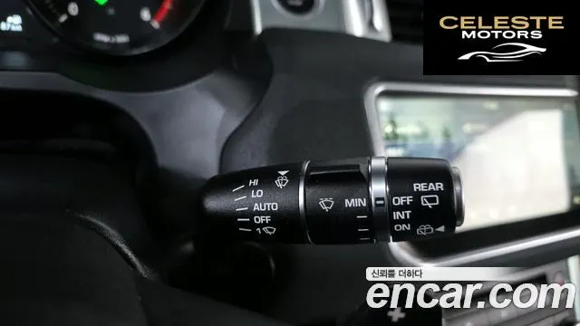 LAND ROVER Range Rover Evoque 2.0 TD4 SE 2019 — photo 22 sur 32