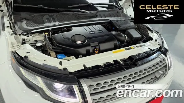 LAND ROVER Range Rover Evoque 2.0 TD4 SE 2019 — photo 6 sur 32