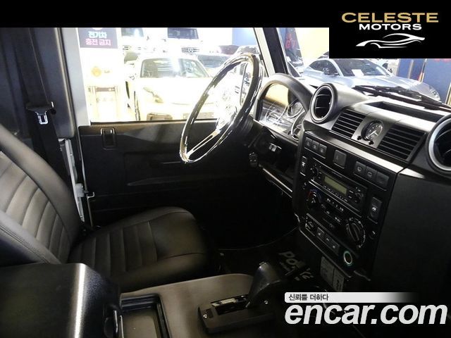 LAND ROVER Defender 90 2010 — photo 15 sur 20
