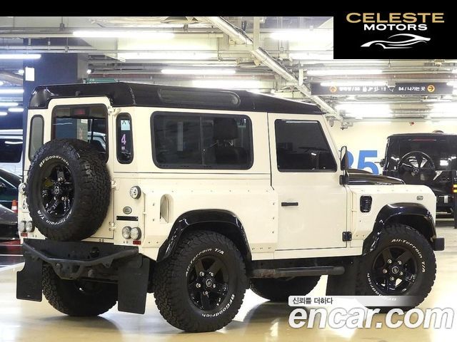 LAND ROVER Defender 90 2010 — photo 2 sur 20