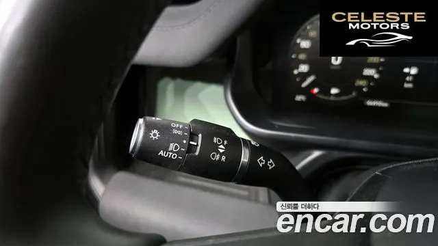 LAND ROVER Defender (L663) 110 D300 75th Edition 2023 — photo 29 sur 36