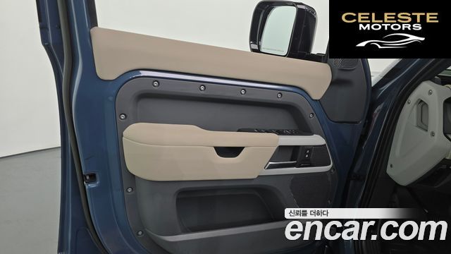LAND ROVER Defender (L663) 110 D250 SE 2023 — photo 14 sur 32