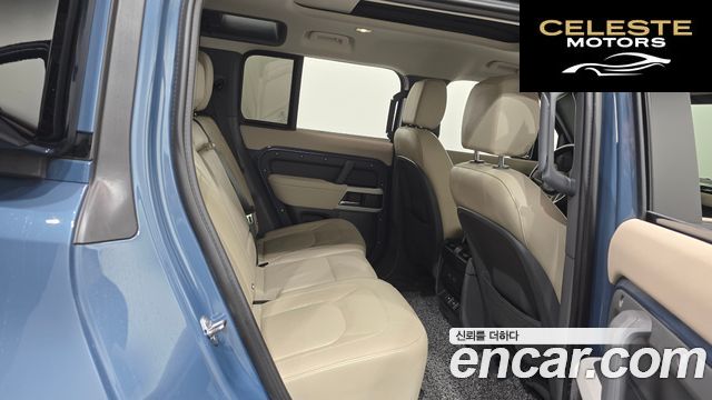 LAND ROVER Defender (L663) 110 D250 SE 2023 — photo 17 sur 32