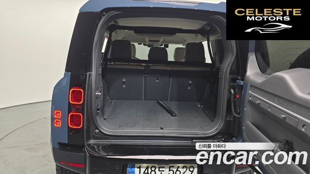 LAND ROVER Defender (L663) 110 D250 SE 2023 — photo 26 sur 32