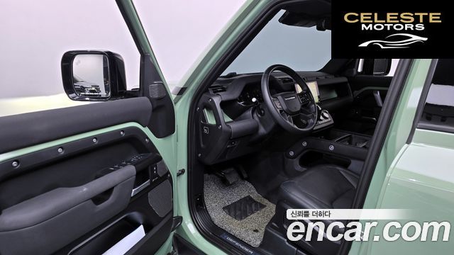 LAND ROVER Defender (L663) 110 D300 75th Edition 2023 — photo 13 sur 36