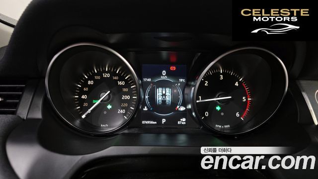 LAND ROVER Range Rover Evoque 2.0 TD4 SE 2019 — photo 11 sur 32