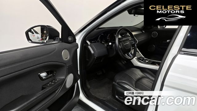 LAND ROVER Range Rover Evoque 2.0 TD4 SE 2019 — photo 13 sur 32