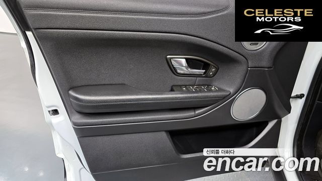 LAND ROVER Range Rover Evoque 2.0 TD4 SE 2019 — photo 14 sur 32