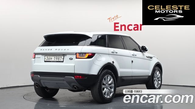 LAND ROVER Range Rover Evoque 2.0 TD4 SE 2019 — photo 2 sur 32