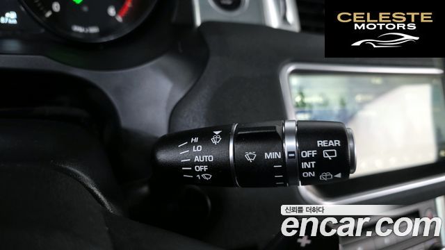 LAND ROVER Range Rover Evoque 2.0 TD4 SE 2019 — photo 22 sur 32