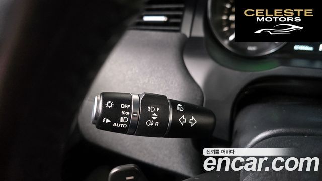 LAND ROVER Range Rover Evoque 2.0 TD4 SE 2019 — photo 27 sur 32